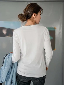 DAZY 女款簡約刺繡長袖T恤，適合日常穿著的多功能款式 - 白色 - 查看 7