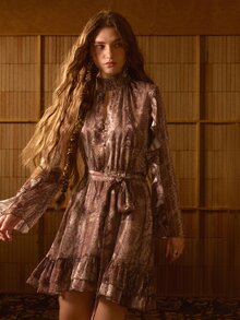 MOTF STUDIO VESTIDO SEXY PARA MUJER CON ESTAMPADO DE SERPIENTE Y VOLANTES - Rosa Oxidada - Ver 4
