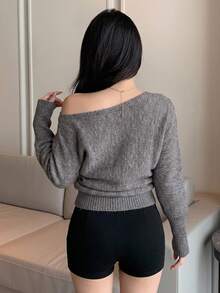DAZY 純色修身船領長袖休閒優雅秋冬女款針織上衣 - 灰色 - 查看 2