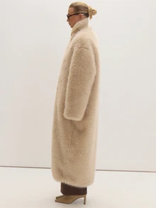 MUSEYN Cream Fur Oversized Maxi Coat Cosy Versatile Everyday Casual Fall - Cream - View 3