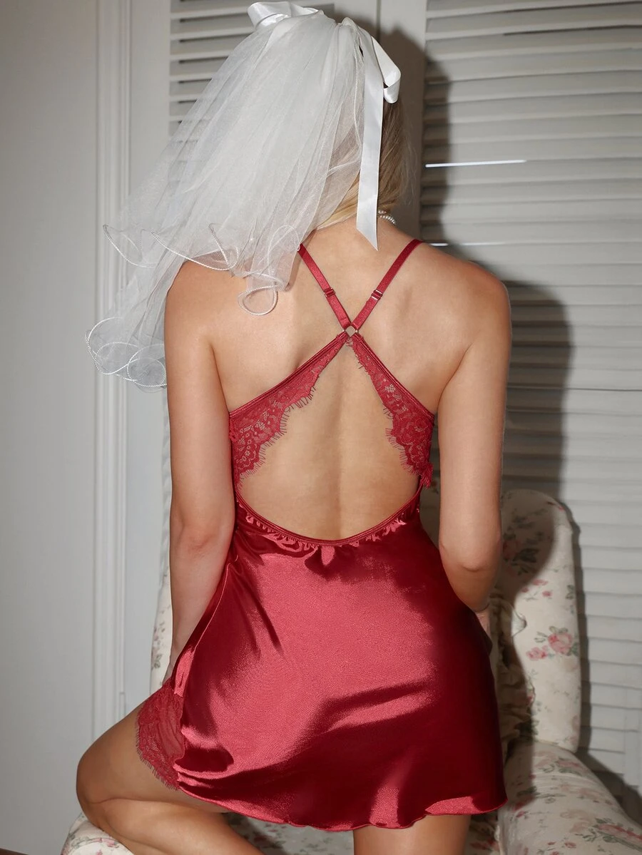 Crystal Vow Set Baju Tidur Wanita 2 Potong dengan Tali Asimetris dan Punggung Terbuka, Bahan Satin dan Renda Bulu Mata - Burgundy - View 1