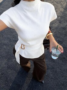Siren Gaze 時尚乳白色扣環立領蝙蝠袖短袖收腰金屬設計辦公早午餐秋季優雅上衣 - 白色 - 查看 2