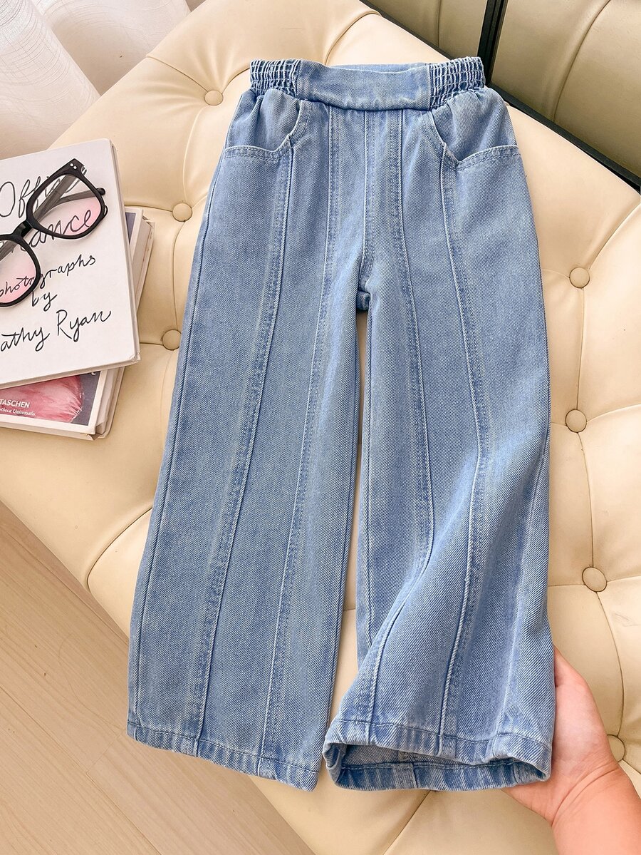 SHEIN Young Girl Light Wash Wide Leg Denim Jeans, Vintage Light Blue Washed Contrast Stitching/Vertical Patchwork Pleated Design Denim Pants, Elastic Waist Loose Straight Wide Leg Pants, Suitable For Children - Blue - View 1