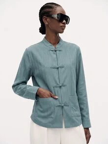 Aveloria Modichic 女款直條紋紋理立領盤扣口袋新中式灰藍色豎條紋秋季女裝國慶款外套 - 藍色 - 查看 6