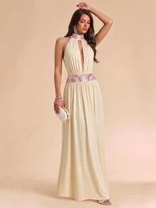 Bluhae Gaun Pesta Malam Panjang Warna Krem Kuning dengan Hiasan Manik-Manik dan Patchwork, Model Halter Neck yang Modis - Butter Yellow - View 3
