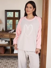 Doze Lane Women's Plus Size Coral Fleece Heart Embroidery Thick Long Sleeve Pajama Set - Multicolor - View 1