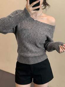 DAZY 純色修身船領長袖休閒優雅秋冬女款針織上衣 - 灰色 - 查看 4
