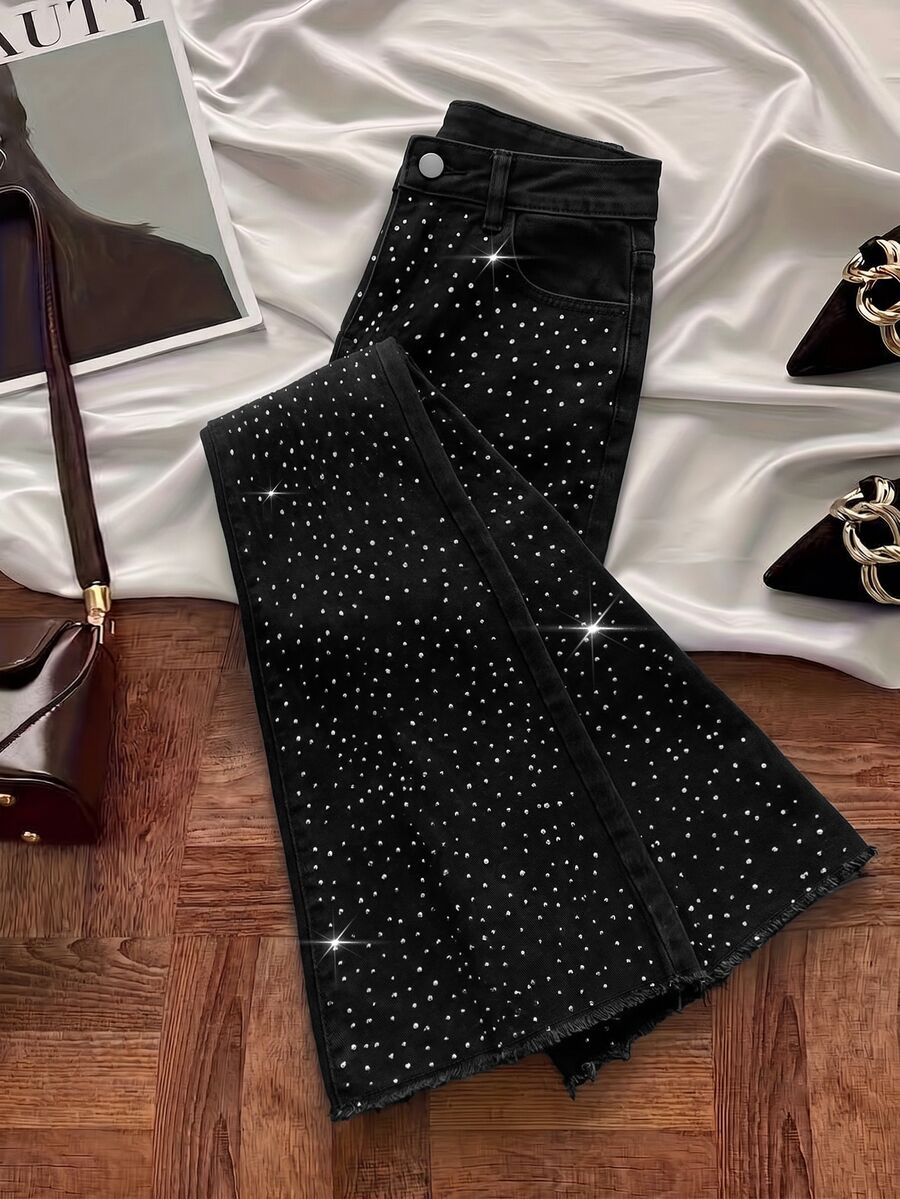 GlowEve Women's Sexy Button Rhinestone Flared Fashion Jeans - Black - View 1