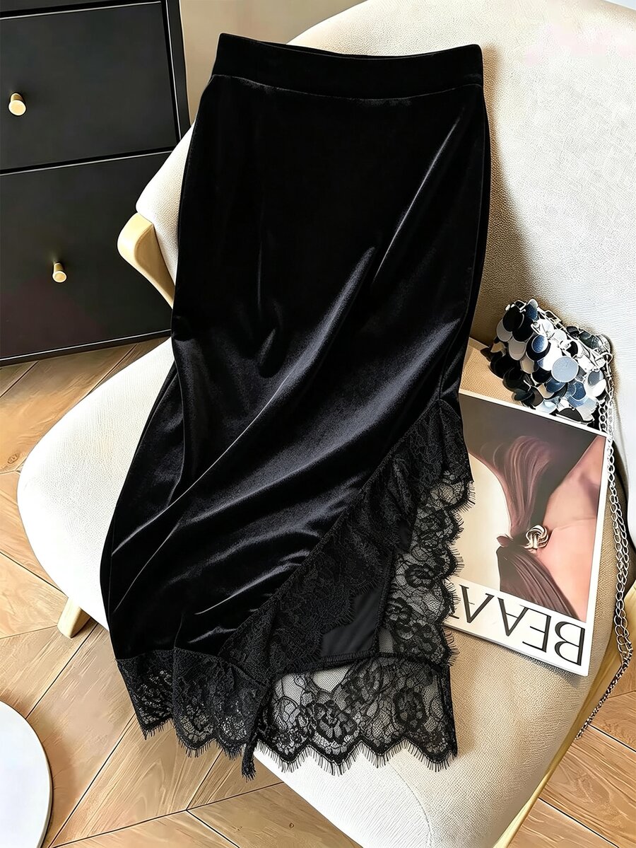 CHARMVALE Autumn/Winter New Elegant Lace Trim Spliced Velvet Women's Skirt - Black - View 1