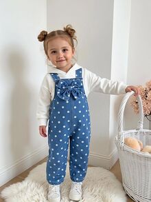 Genkimix Kids 女嬰牛仔吊帶褲，四季新款，甜美可愛大蝴蝶結裝飾，中洗藍色牛仔布配白色波點印花，經典時尚，可調節金屬扣肩帶方便穿脫，寬鬆版型，優質棉牛仔面料，可搭配T恤、襯衫、衛衣，適合日常穿著、休閒外出與玩耍 - 中等水洗藍 - 查看 8