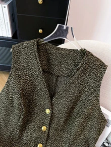 GlowEve CURVE Plus Size Women's Luxury Elegant Button Vest Jacket - Brown - View 3