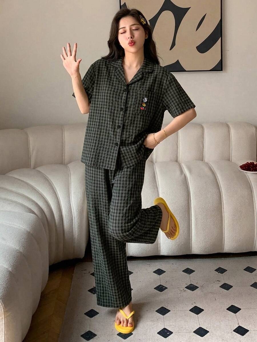 DAZY 2pcs/Set Plaid Cartoon Embroidered Pattern Cardigan Short Sleeve Top & Straight Leg Long Pajama Pants Sleepwear Set - Dark Green - View 1