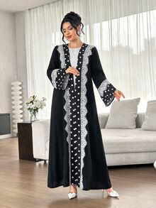 Yasmyna Cardigan Wanita Sederhana Motif Polkadot dengan Hiasan Renda Gaya Arab - Hitam - View 5