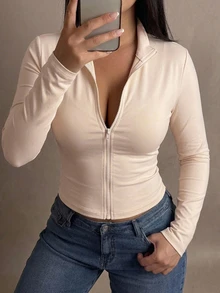 Dazy Plus 女款大尺碼彈性修身前拉鍊短袖短版T恤，休閒運動風，春夏款 - 杏色 - 查看 9