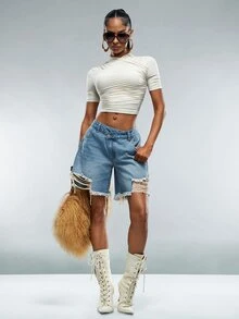 Denimoi Celana Pendek Denim Kasual Wanita untuk Sehari-hari dengan Saku, Kancing, dan Ujung Berumbai - Medium Wash - View 3