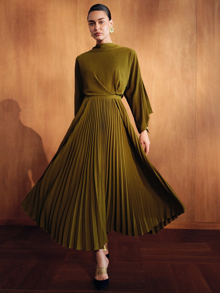 MOTF PREMIUM WOMEN'S SOLID COLOR STAND COLLAR LONG SLEEVE PLEATED HEM ELEGANT DRESS - Army Green - View 1