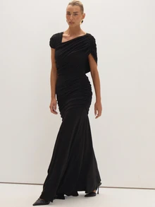 MUSEYN Gaun Maxi Hitam Asimetris dengan Detail Kerut dan Model Bahu Terbuka, Gaun Abadi untuk Kencan Malam, Musim Gugur Terbaru - Hitam - View 2