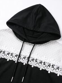GlowEve CURVE 大尺碼女款春夏/秋冬休閒極簡百搭網紗蕾絲黑白拼接連帽衛衣 - 黑與白 - 查看 4