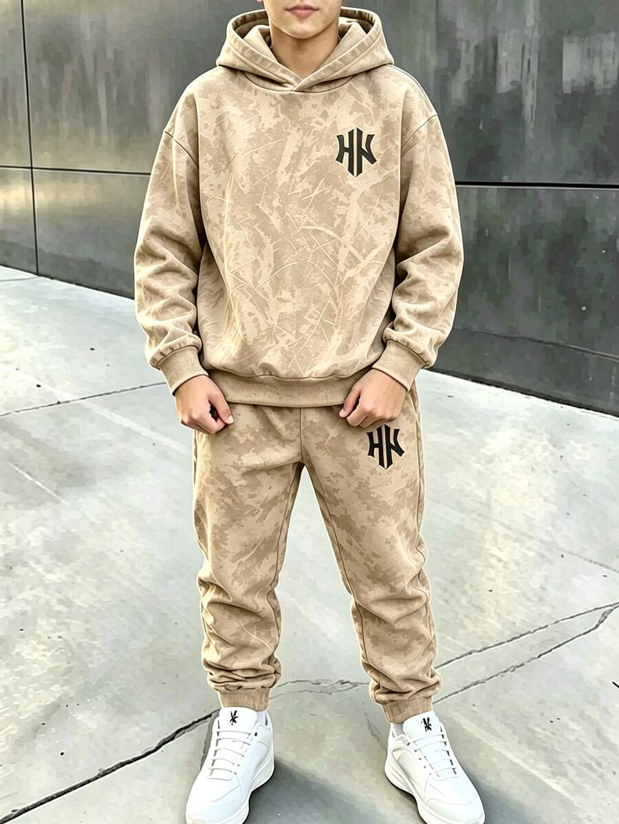 青少年男孩休閒舒適時尚極簡個性化落葉特殊字母印花拼色休閒風秋冬連帽衛衣套裝,適合外出與運動 - 彩色 - 查看 1