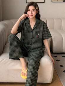 DAZY 2pcs/Set Plaid Cartoon Embroidered Pattern Cardigan Short Sleeve Top & Straight Leg Long Pajama Pants Sleepwear Set - Dark Green - View 4