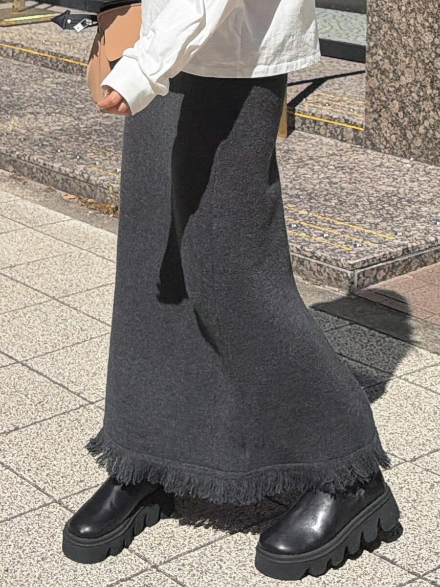 FRIFUL Women's Autumn Solid Color Straight Long Knit Skirt With Patchwork Frayed Hem - Dark Grey - View 1