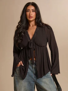 SHEIN BAE CURVE 大尺碼女款梅紫色喇叭袖網紗T恤，優雅上衣 - 咖啡棕 - 查看 1