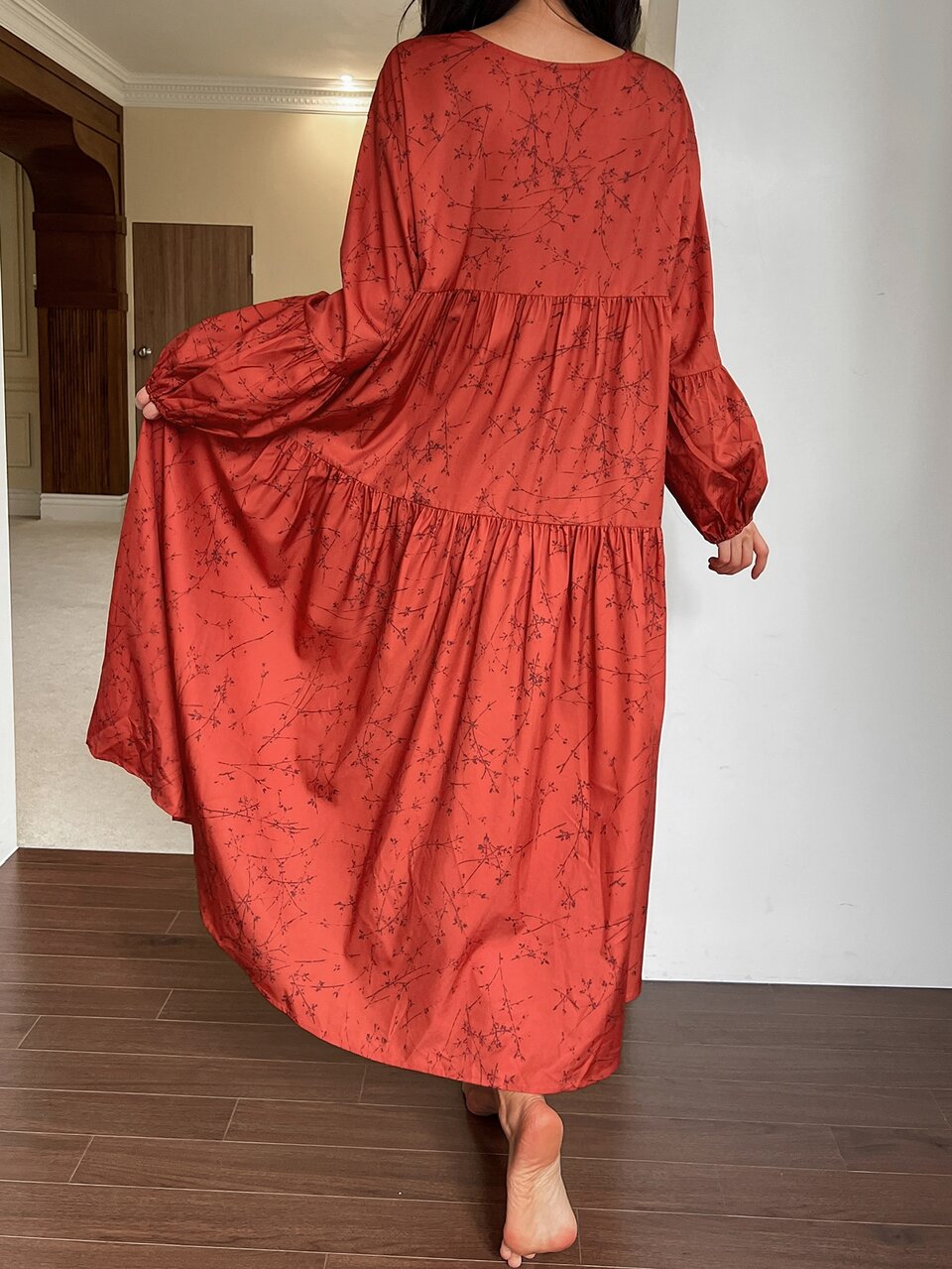 Women's Floral Print V-Neck Lantern Sleeve Loose Fit Nightgown