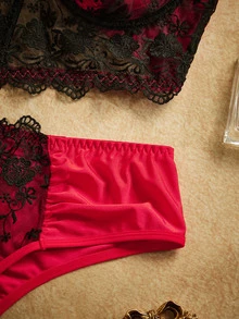 PinupPomp Women's Floral Lace Sexy Fashion Bra & Triangle Panty Set, Vintage Court Embroidery Plus Size Lingerie - Black - View 5