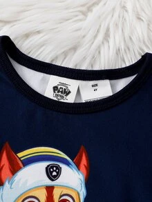 SHEIN | PAW Patrol 聖誕男孩聯名款修身睡衣套裝，可愛小狗與棒棒糖節日印花，柔軟舒適高彈薄款面料，長袖長褲 2 件式居家服 - 寶藍色 - 查看 3