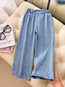 SHEIN Young Girl Light Wash Wide Leg Denim Jeans, Vintage Light Blue Washed Contrast Stitching/Vertical Patchwork Pleated Design Denim Pants, Elastic Waist Loose Straight Wide Leg Pants, Suitable For Children - Blue - View 2