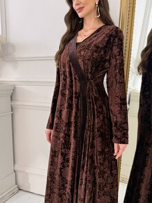 Yasmyna Women's Elegant Jacquard Long Sleeve Abaya - Brown - View 4