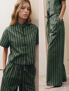Nöista Women's Ruffled Collar Waist-Defining Printed Suit - Dark Green - View 3