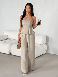 SHEIN PETITE طقم نسائي من قطعتين: توب كاميسول دانتيل بتصميم مرقع وبنطلون طويل بنسيج بارز - لون مشمشي - مشاهدة 6