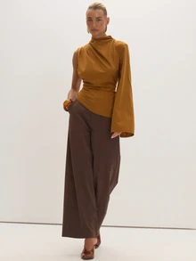 MUSEYN Rust Woven One Sleeve Cinched Top Timeless Date Night New Season Fall - Coffee Brown - View 2
