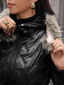 SHEIN LUNE Plus Size Women's Long Sleeve Zipper Front Patchwork Fur Collar Hooded Winter Jacket - Black - View 7