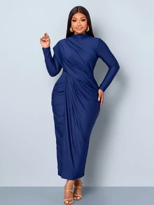 SOLERSUN Plus Size Women's Solid Color Ruched Elegant Waist-Cinching Party Dress - Blue - View 4