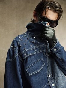 ROMWE MEN Street Life Men's Contrast Color Washed Short Denim Jacket, Distressed Frayed Hem With Rivet Decor, Turned-Up Collar, Y2K Punk Gothic Street Style Hip Hop Rock Loose Fit Short Denim Top, Suitable For Casual Daily Wear, Nightclub, Street Fashion - Blue - View 10