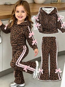 SHEIN 2件組幼女連帽外套喇叭褲套裝，可愛甜美棕色粉色豹紋蝴蝶結條紋長袖連帽休閒戶外秋季生日公主運動風 - 棕色 - 查看 1