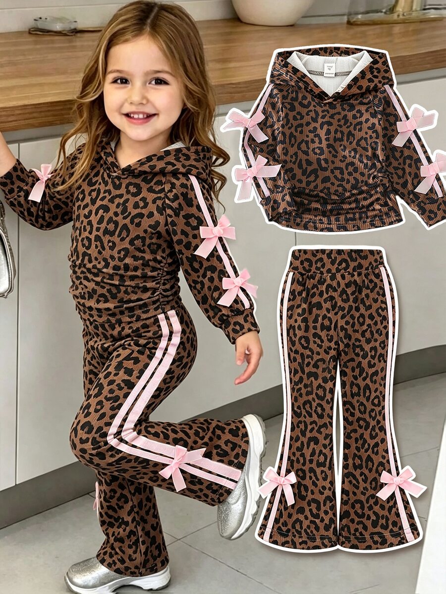 SHEIN 2件組幼女連帽外套喇叭褲套裝,可愛甜美棕色粉色豹紋蝴蝶結條紋長袖連帽休閒戶外秋季生日公主運動風 - 棕色 - 查看 1