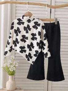 SHEIN Genkimix Kids (Young Girl) 蝴蝶結高領兩件套，上衣為高領長袖黑色蝴蝶滿版印花不對稱下擺，下身搭配黑色喇叭褲，適合日常上學、開學季、姐妹聚會、派對活動、戶外拍照、拜訪親友、郊區出遊，春秋穿著 - 黑色 - 查看 2