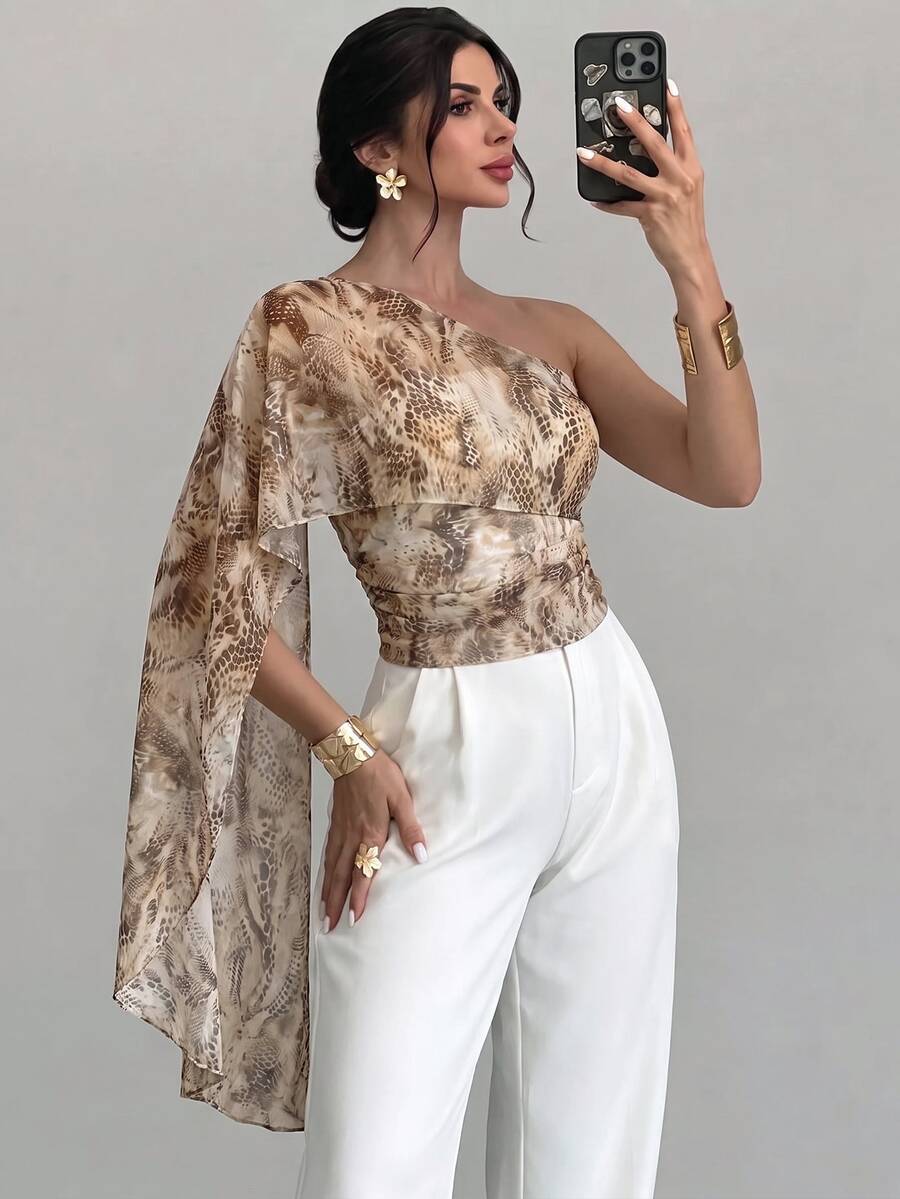 Firerie 女款夏季極簡優雅度假休閒日常時尚百搭白色不對稱領口對比網眼針織不對稱荷葉邊修身上衣,花卉淺色豹紋印花優雅經典,婚禮賓客穿搭,郵輪穿著 - 白色 - 查看 1