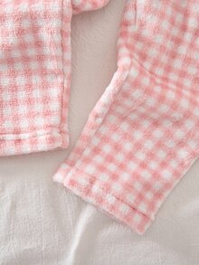 SHEIN Genkimix Kids 2件組女童幼兒圓領可愛卡通兔子與粉白格紋長袖上衣＋長褲舒適抓絨秋冬睡衣居家服 - 淺粉色 - 查看 8