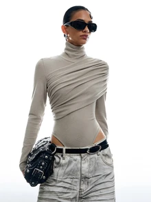LYSMO Women's Solid Color Ruched Fitted Versatile Daily Wear Bodysuit - Beige - View 4