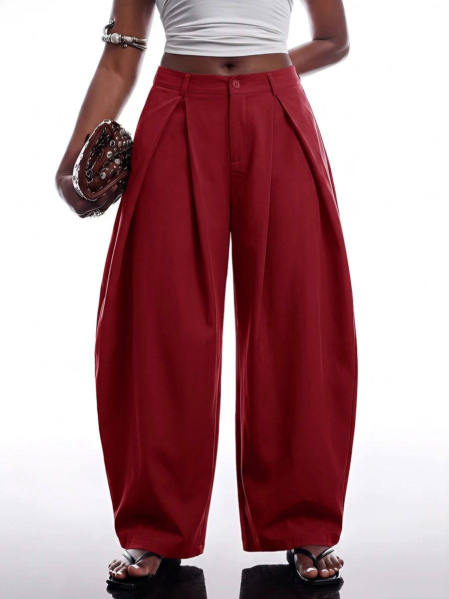 SHEIN EZwear 酒紅色秋冬復古休閒街頭風寬鬆版型軍綠色弧形下擺大尺碼長褲 - 酒紅色 - 查看 1