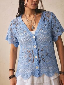Freevana 大尺碼女款純色V領鏤空刺繡休閒短袖針織開襟衫 - 藍色 - 查看 4