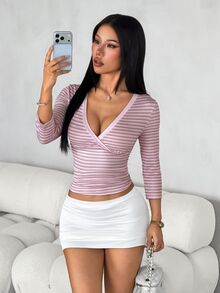 SHEIN PETITE Kaos Wanita Ukuran Petite untuk Awal Musim Gugur dengan Leher V Dalam dan Lengan Sedang (Gaya Kembali ke Sekolah) - Berwarna merah muda - View 5