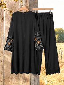 Rusticease Floral Embroidered Single-Breasted Long Shirt And Pants Set For Middle-Aged And Elderly Women - Black - View 2