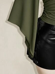 SHEIN ICON 女款大尺碼純色V領百褶喇叭袖T恤 - 軍綠色 - 查看 5