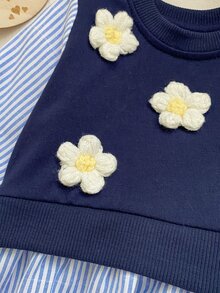 SHEIN 2件組新生女嬰秋冬套裝，3D花朵條紋拼接荷葉邊上衣 + 喇叭長褲，棉混紡材質，舒適易穿，適合日常外出與旅行 - 彩色 - 查看 4