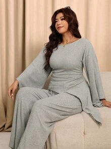 Elaquor Plus Size Women Solid Color Bell Sleeve Asymmetric Hem Top And Wide Leg Pants Casual 2 Pieces Set - Grey - View 5
